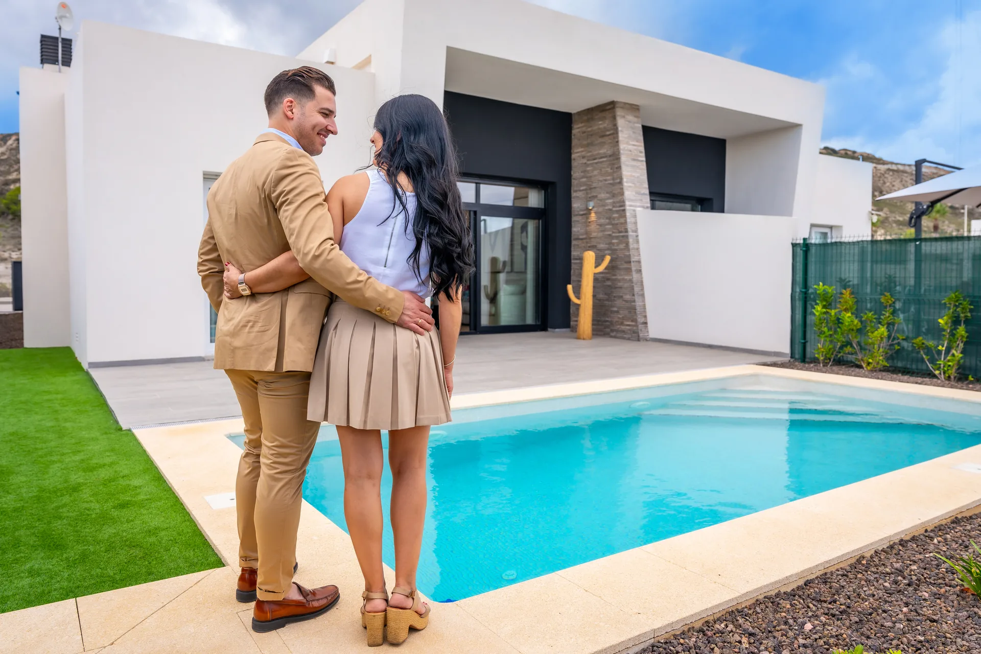 Propiedades con Piscinas Infinitas: El Lujo Definitivo en Marbella